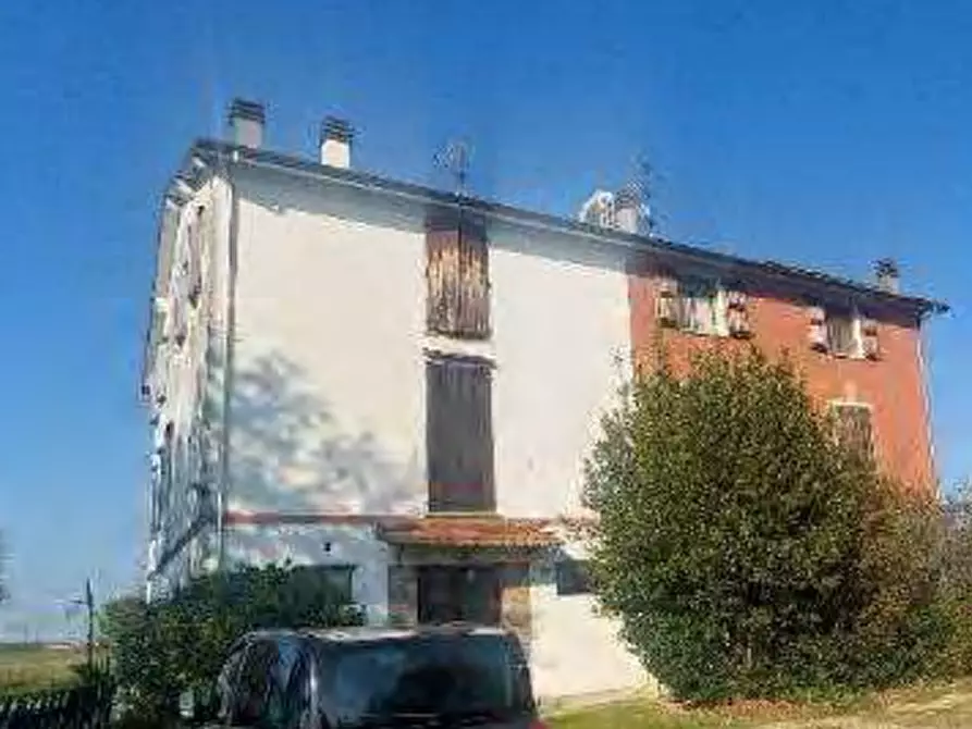 Immagine 2 di Appartamento in vendita  in Via San Tomaso a Medicina