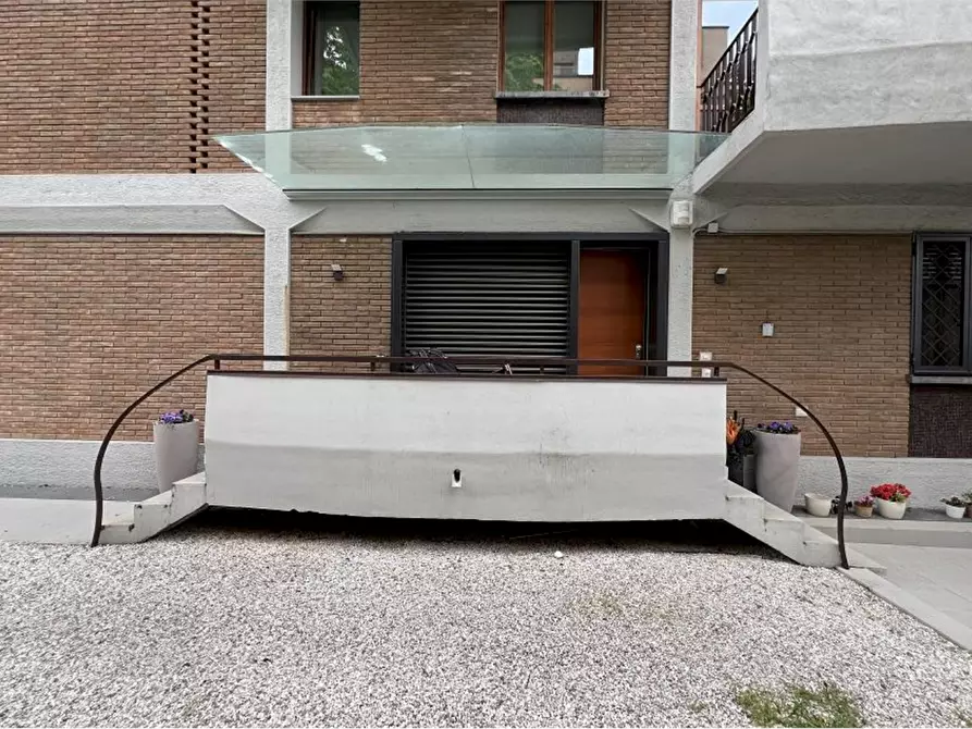 Immagine 9 di Appartamento in vendita  in Viale Antonio Aldini a Bologna