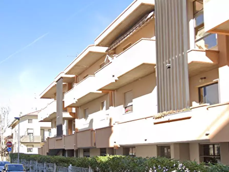 Immagine 13 di Appartamento in vendita  in Viale Cervignano del Friuli a Rimini