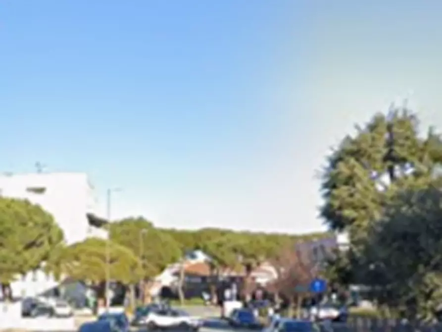 Immagine 4 di Posto auto in vendita  in Viale Monte Rosa  a Riccione