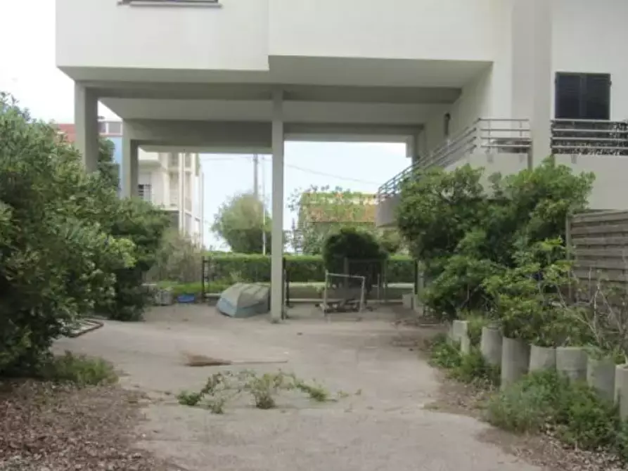 Immagine 1 di Ufficio in vendita  in Viale Alcide De Gasperi a Fano