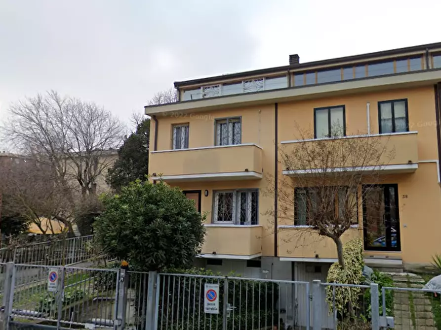 Immagine 2 di Porzione di casa in vendita  in Via del Biancospino a Rimini