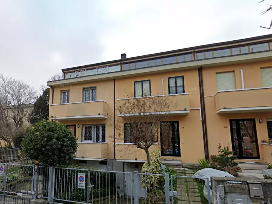 Immagine 15 di Porzione di casa in vendita  in Via del Biancospino a Rimini
