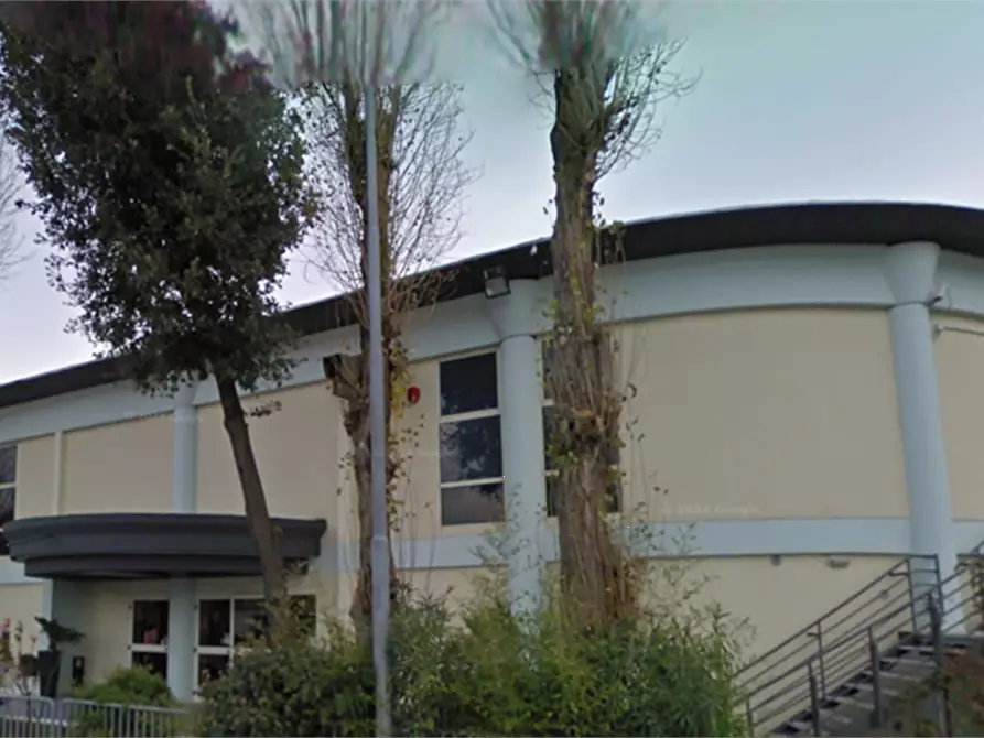 Immagine 6 di Negozio in vendita  in Viale Manfroni  a Riccione