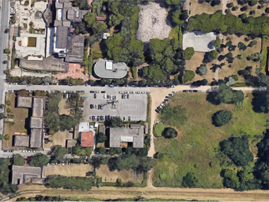 Immagine 18 di Negozio in vendita  in Viale Manfroni  a Riccione