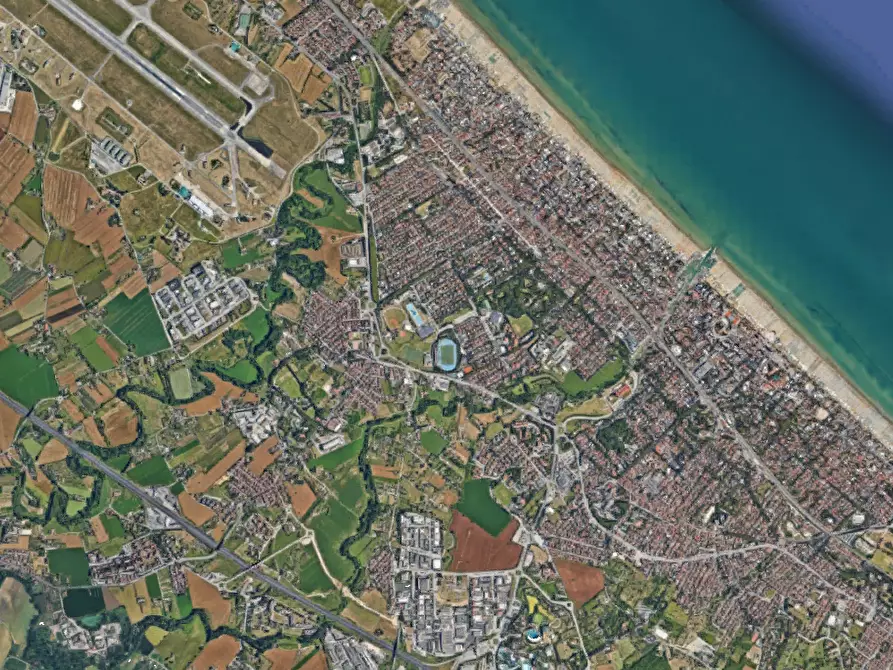 Immagine 3 di Garage in vendita  in Viale Monterosa a Riccione