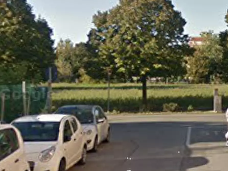 Immagine 6 di Garage in vendita  in Via Marche a Riccione