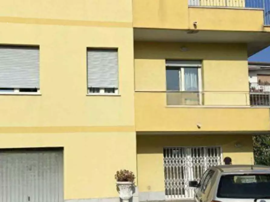 Immagine 1 di Appartamento in vendita  in Via Giuseppe Lipparini a Rimini