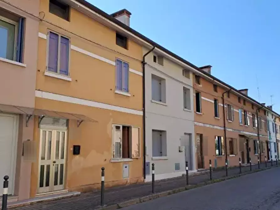 Immagine 1 di Porzione di casa in vendita  in Via Pietro Riboli  a Schio