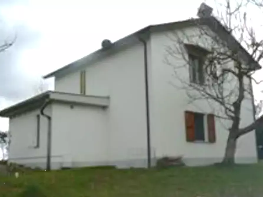 Immagine 1 di Villa in vendita  in Via Valle Fuini a Tavoleto