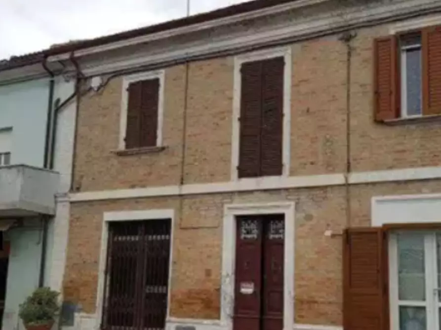 Immagine 1 di Appartamento in vendita  in Via Roma a Terre Roveresche
