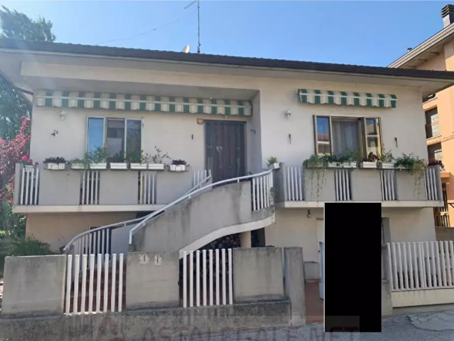 Immagine 4 di Villetta a schiera in vendita  in Via Enrico Toti a Gabicce Mare