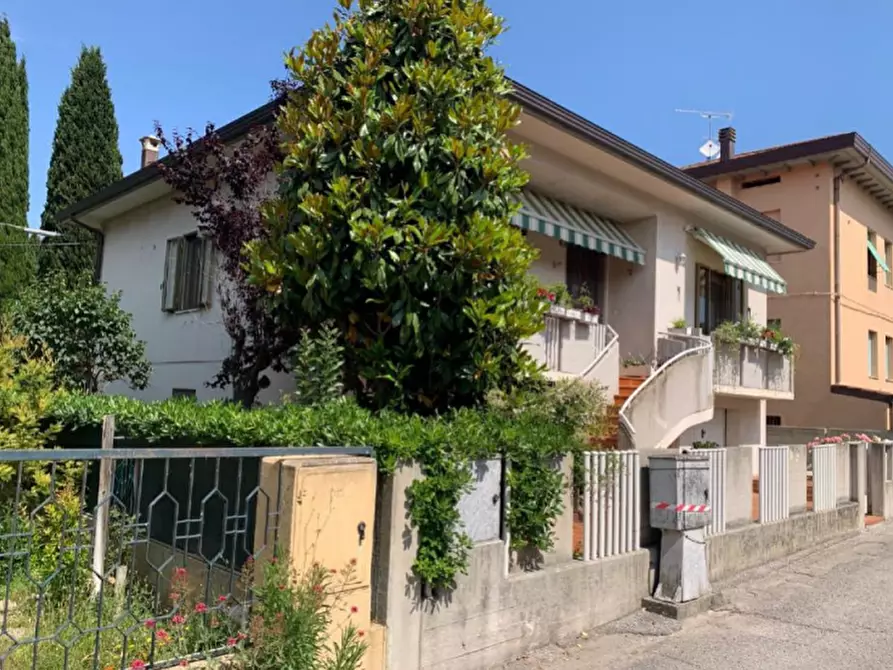 Immagine 5 di Villetta a schiera in vendita  in Via Enrico Toti a Gabicce Mare