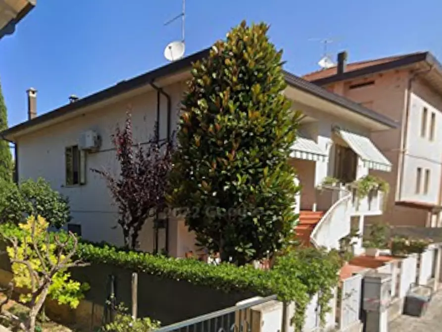 Immagine 3 di Villetta a schiera in vendita  in Via Enrico Toti a Gabicce Mare