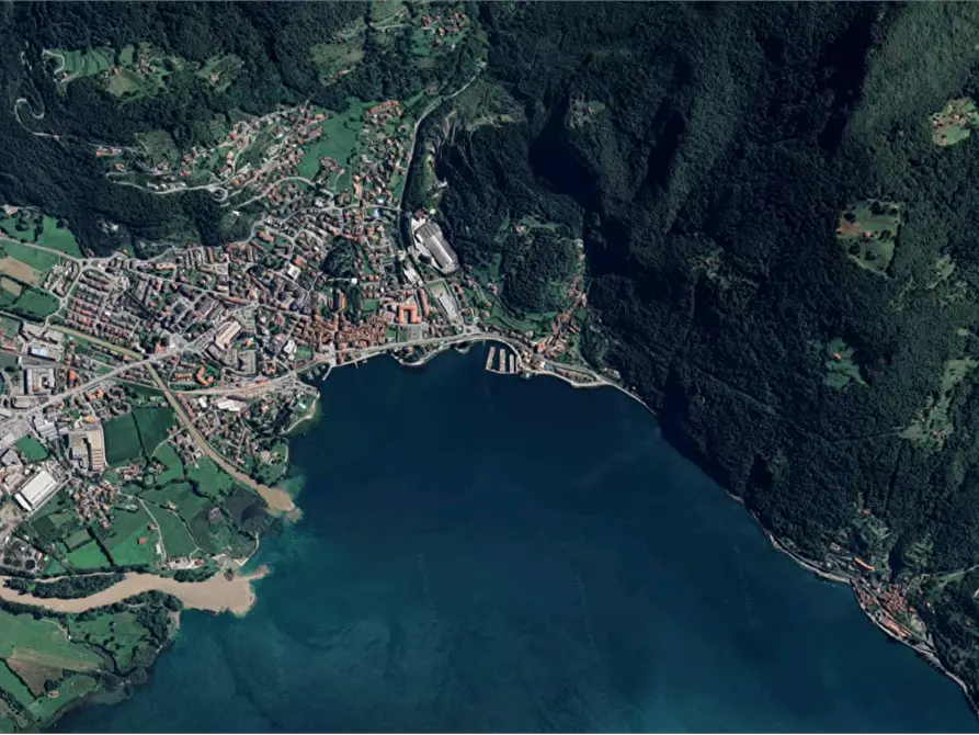 Immagine 14 di Negozio in vendita  in Via Mandalossa a Pisogne