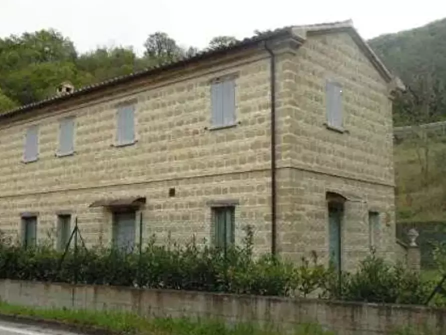 Immagine 4 di Capannone industriale in vendita  in Via Romagnoli  a Mombaroccio