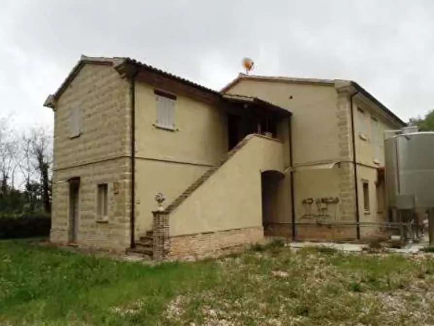 Immagine 6 di Capannone industriale in vendita  in Via Romagnoli  a Mombaroccio