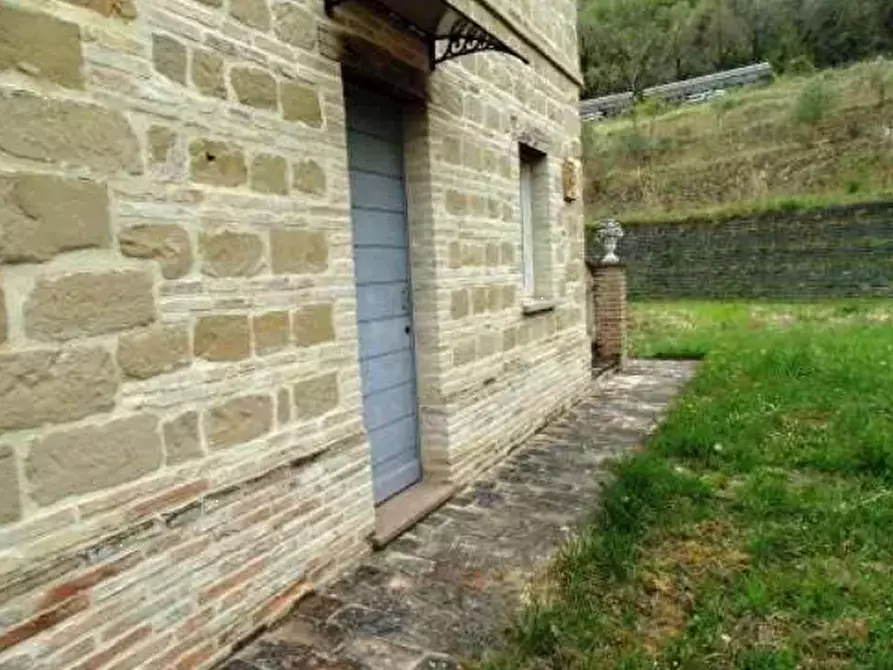 Immagine 10 di Capannone industriale in vendita  in Via Romagnoli  a Mombaroccio