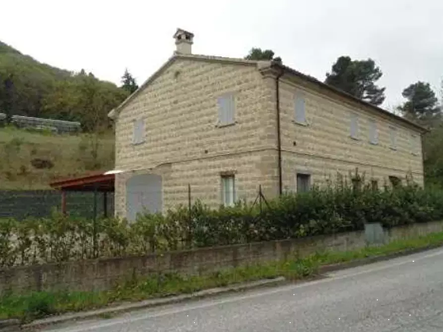 Immagine 15 di Capannone industriale in vendita  in Via Romagnoli  a Mombaroccio