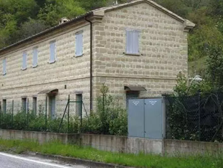 Immagine 16 di Capannone industriale in vendita  in Via Romagnoli  a Mombaroccio