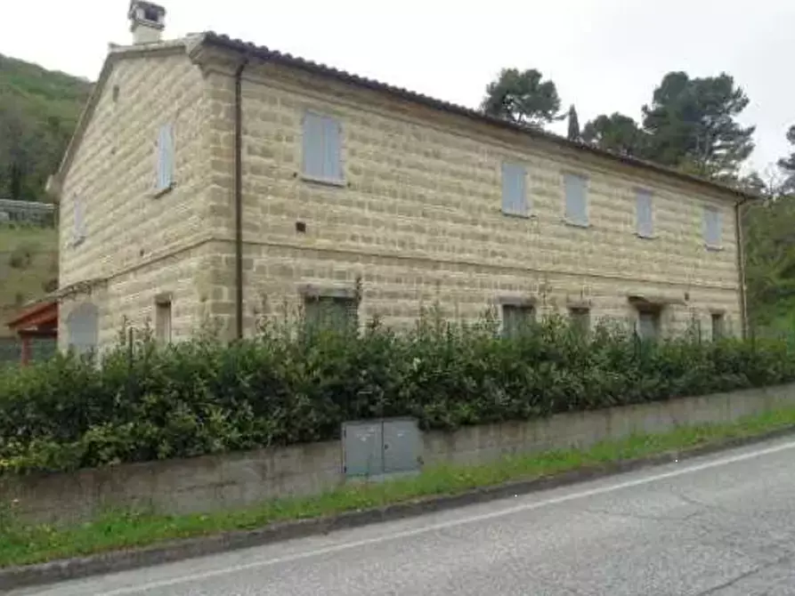 Immagine 19 di Capannone industriale in vendita  in Via Romagnoli  a Mombaroccio