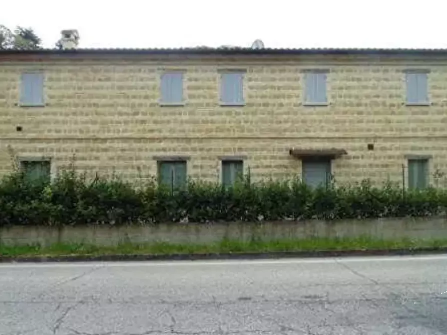 Immagine 23 di Capannone industriale in vendita  in Via Romagnoli  a Mombaroccio