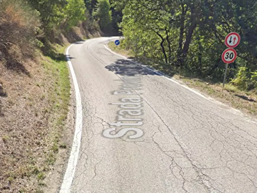 Immagine 5 di Appartamento in vendita  in Via Girfalco a Urbino