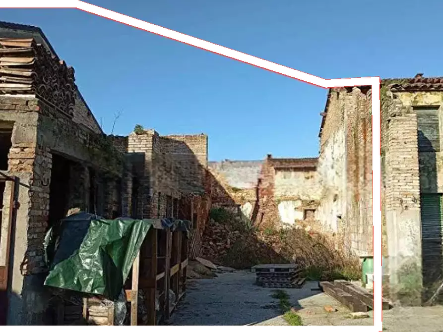 Immagine 2 di Magazzino in vendita  in Via Giuseppe Zanardelli a Fiesse