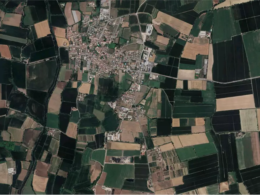 Immagine 10 di Garage in vendita  in Via Giuseppe Zanardelli a Fiesse