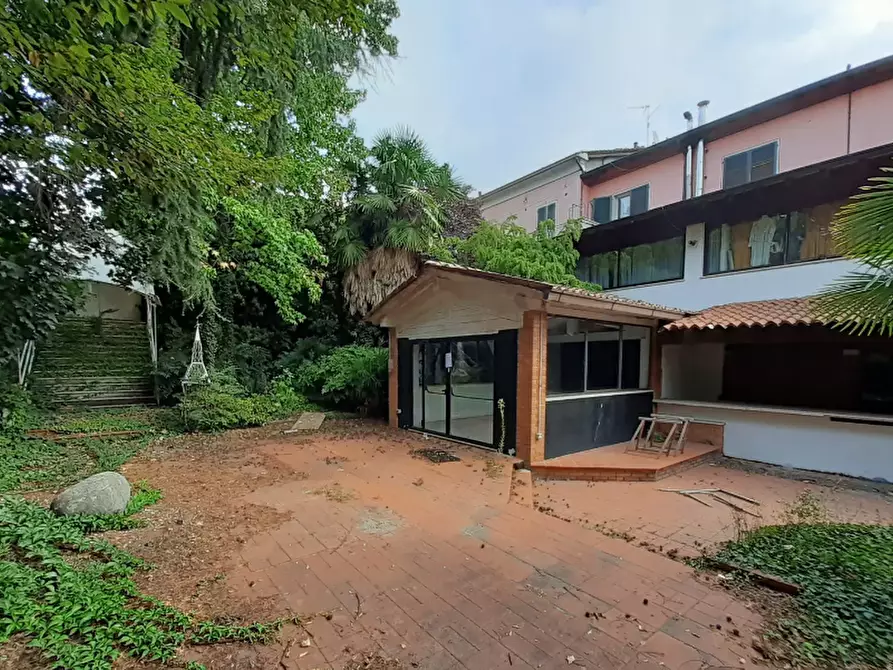 Immagine 1 di Negozio in vendita  in Via XX Settembre a Pontevico