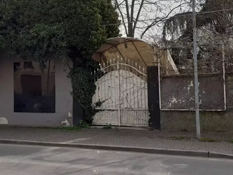 Immagine 2 di Negozio in vendita  in Via XX Settembre a Pontevico