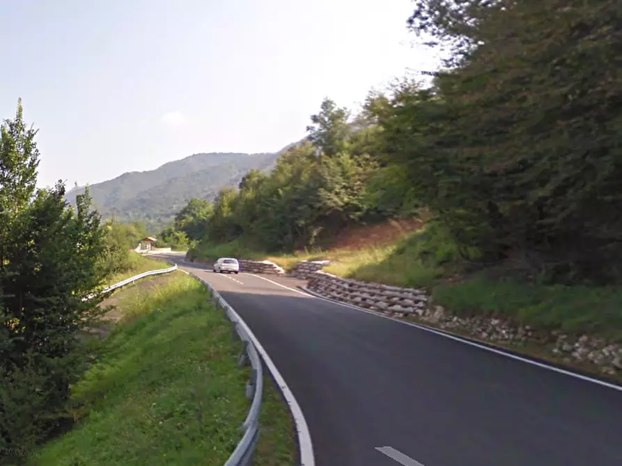 Immagine 2 di Garage in vendita  in Via  Marconi a Agnosine