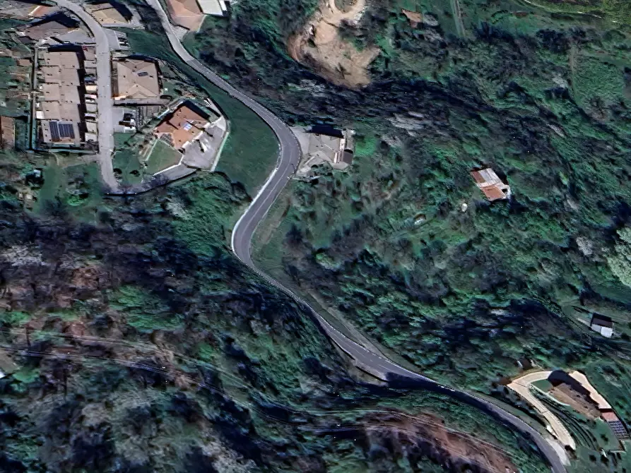 Immagine 4 di Garage in vendita  in Via  Marconi a Agnosine