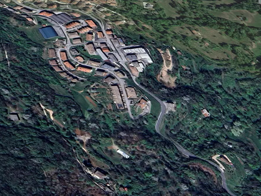 Immagine 5 di Garage in vendita  in Via  Marconi a Agnosine