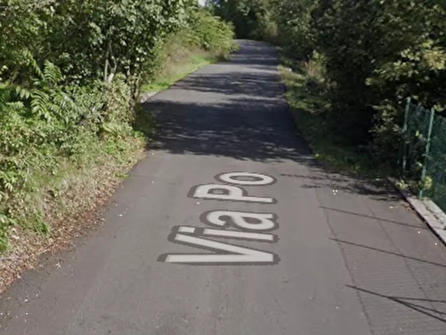 Immagine 2 di Terreno agricolo in vendita  in Via Po a Serle