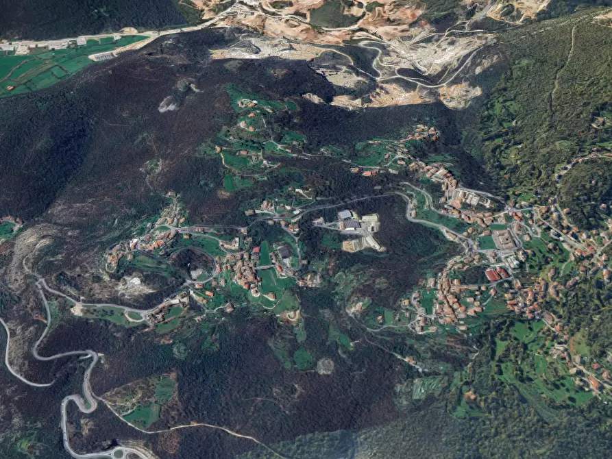 Immagine 8 di Terreno agricolo in vendita  in Via Po a Serle