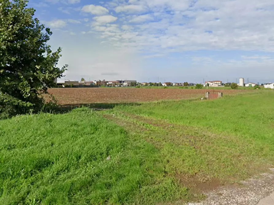 Immagine 3 di Terreno agricolo in vendita  in Via dei Cinque Prati a Castenedolo