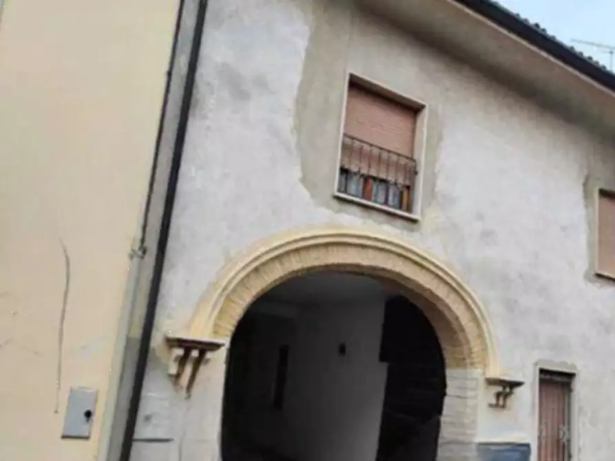 Immagine 1 di Casa indipendente in vendita  in Via Goito a Calcinato