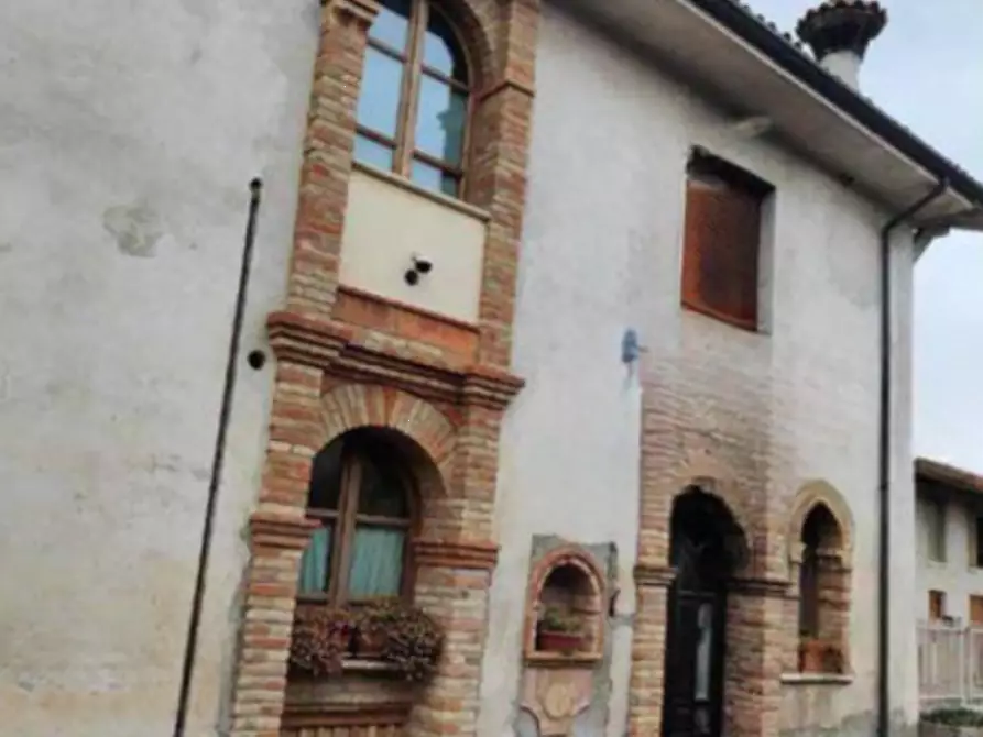 Immagine 2 di Casa indipendente in vendita  in Via Goito a Calcinato