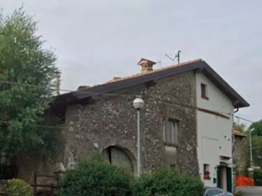 Immagine 2 di Porzione di casa in vendita  in Via Villa a Serle