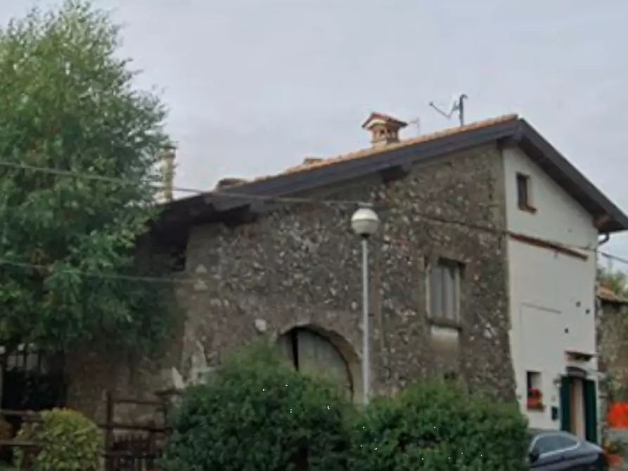 Immagine 13 di Porzione di casa in vendita  in Via Villa a Serle