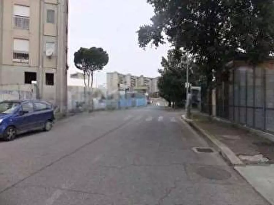 Immagine 4 di Garage in vendita  in via di Grotta di Gregna a Roma