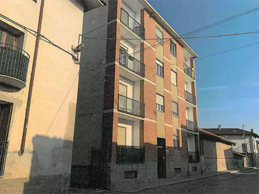 Immagine 1 di Appartamento in vendita  in Via Vittorio Veneto a Riva Presso Chieri