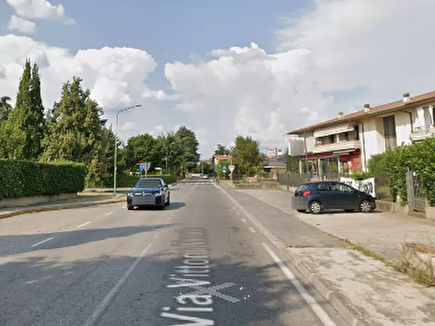Immagine 1 di Negozio in vendita  in Via Vittorio Veneto  a Calvagese Della Riviera