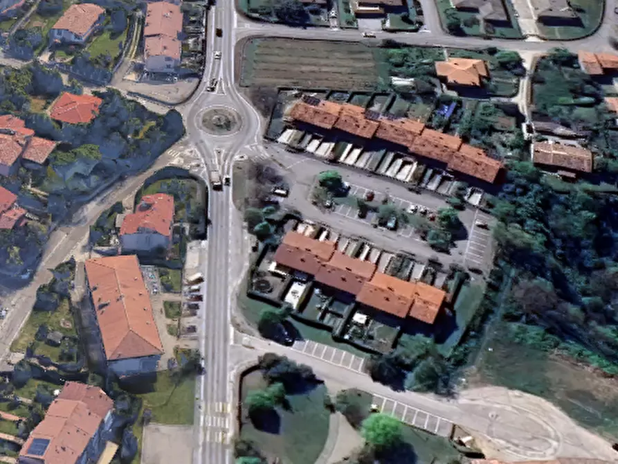 Immagine 10 di Negozio in vendita  in Via Vittorio Veneto  a Calvagese Della Riviera