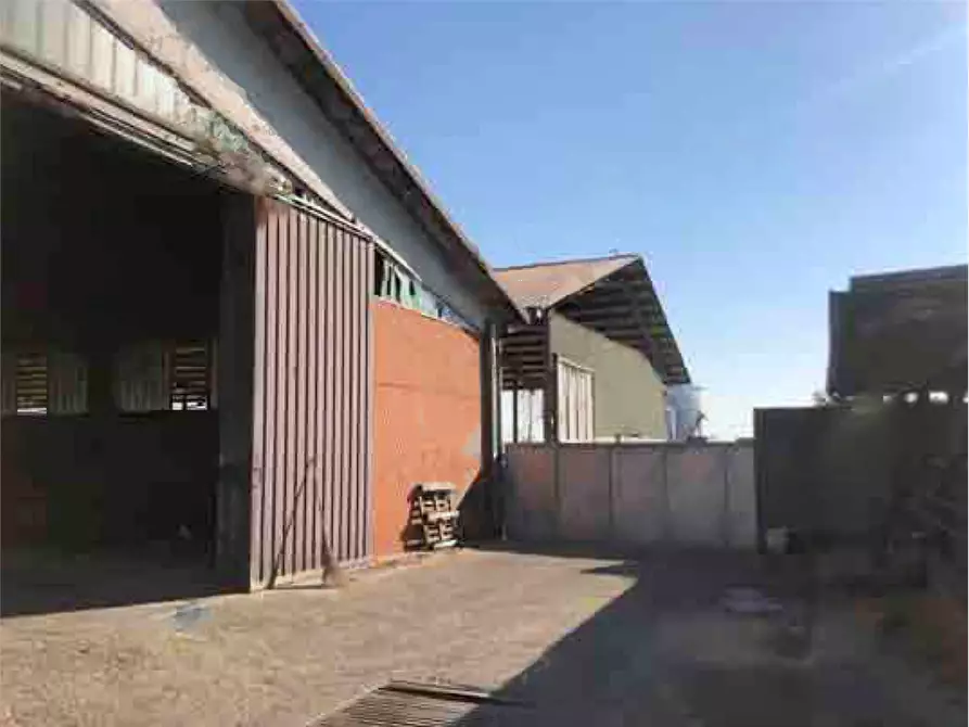 Immagine 5 di Capannone industriale in vendita  in Via Guglielmo Marconi a Berlingo