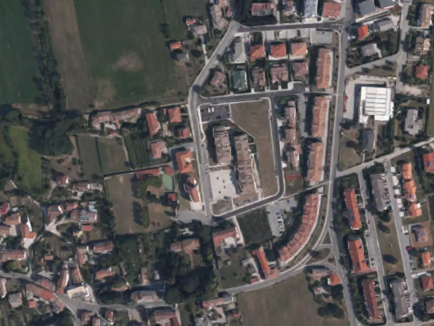 Immagine 10 di Negozio in vendita  in Piazza San Valentino a Pagnacco