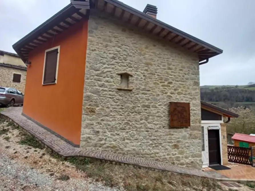 Immagine 1 di Stabile in vendita  in Via Torricella a Tavoleto