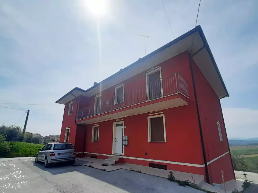 Immagine 1 di Appartamento in vendita  in Strada Solfanuccio a San Costanzo