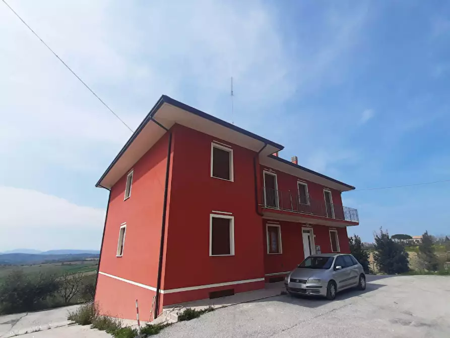 Immagine 3 di Appartamento in vendita  in Strada Solfanuccio a San Costanzo